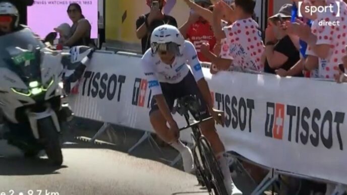 Isaac del Toro se mantiene en tercer lugar en el Tour de Francia 2026