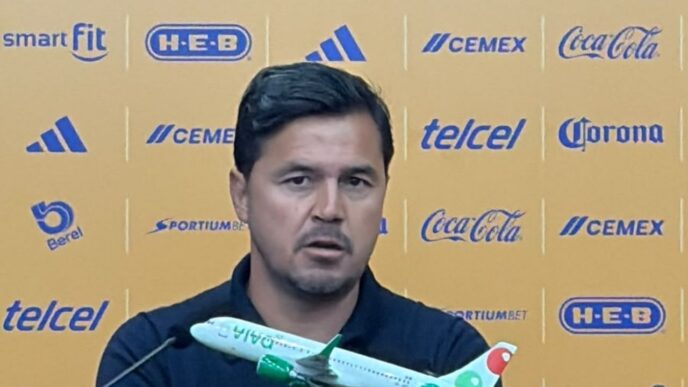 Diego Mejía celebra el empate en el estadio como un sueño hecho realidad