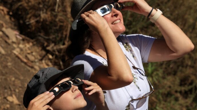 Eclipse solar total en España: cómo y dónde verlo