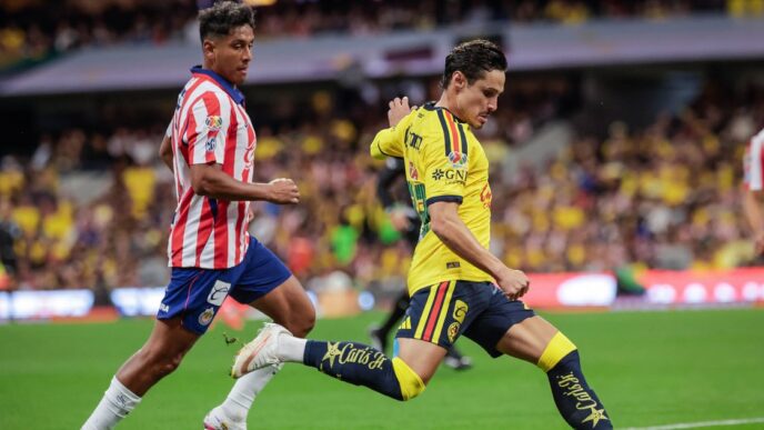 Miguel Borja brilla con doblete en el Clásico Nacional entre América y Chivas