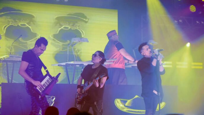 Todo lo que debes saber sobre Moenia en Palacio de los Deportes