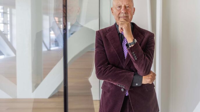Norman Foster propone un equilibrio en la vivienda pública y privada