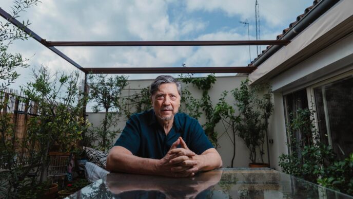 Carlos Bardem presenta Triángulo y reflexiona sobre la dignidad humana